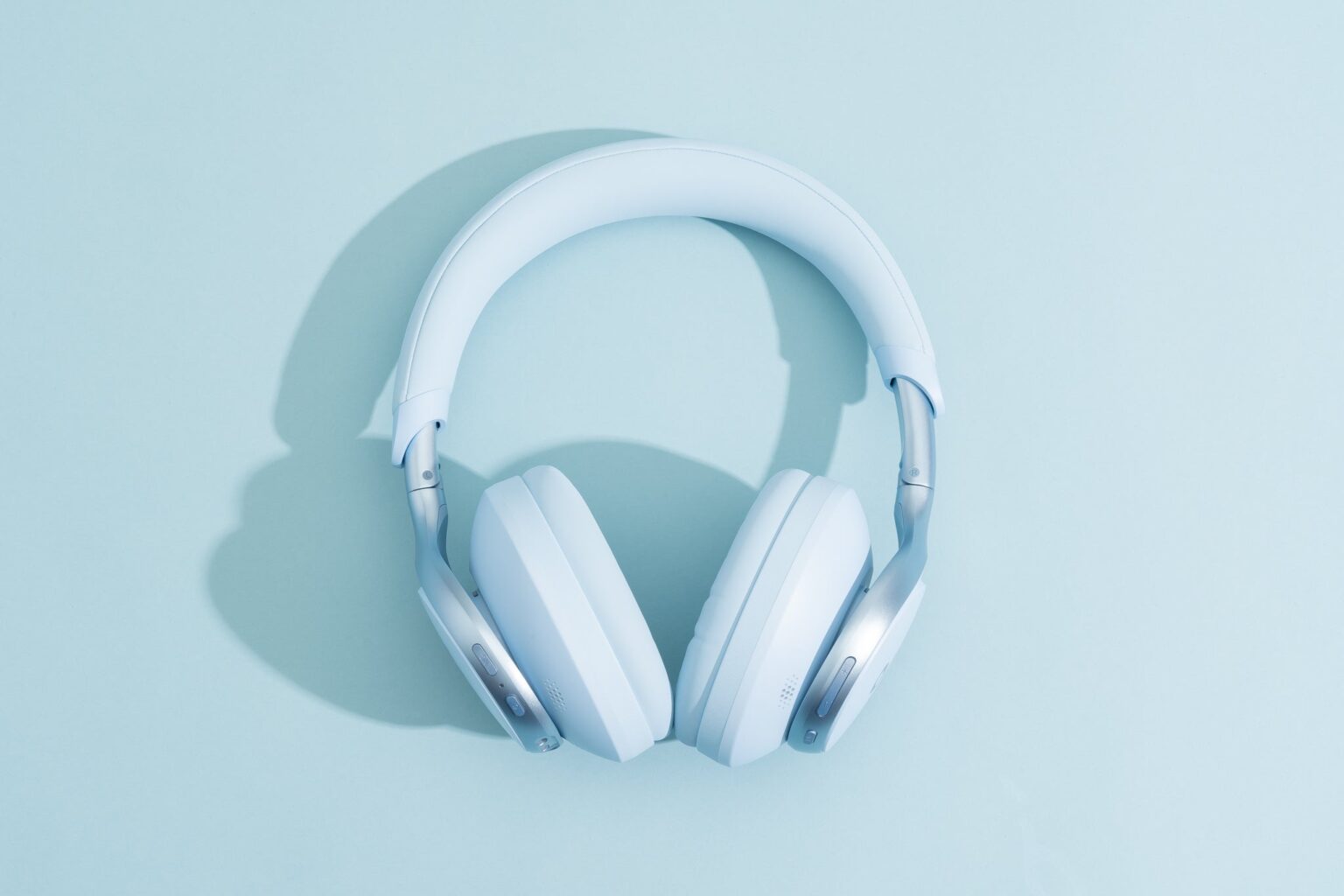 Affordable Noise-Canceling Headphones for Travel