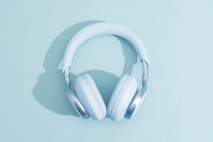 Affordable Noise-Canceling Headphones for Travel