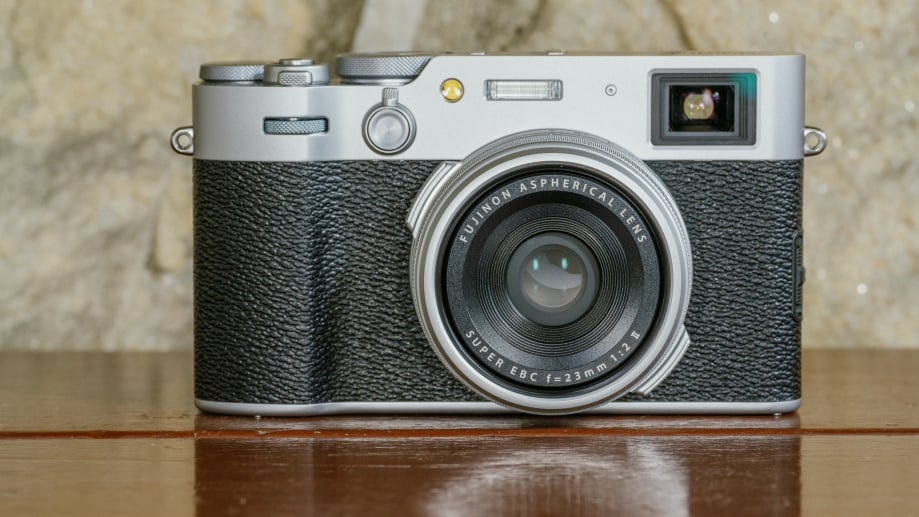 What is the best compact travel camera with high resolution?